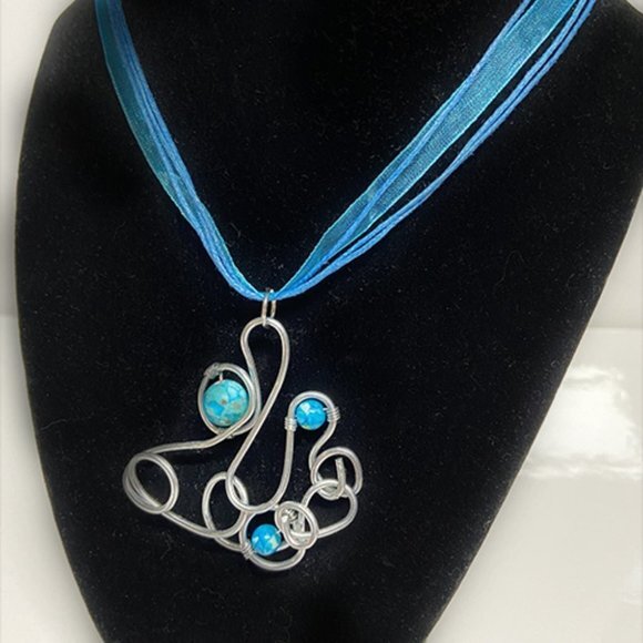 Exquisite Hand Crafted Stainless Steel Wire Necklace with Blue Dyed Jasper Bead - Picture 6 of 10